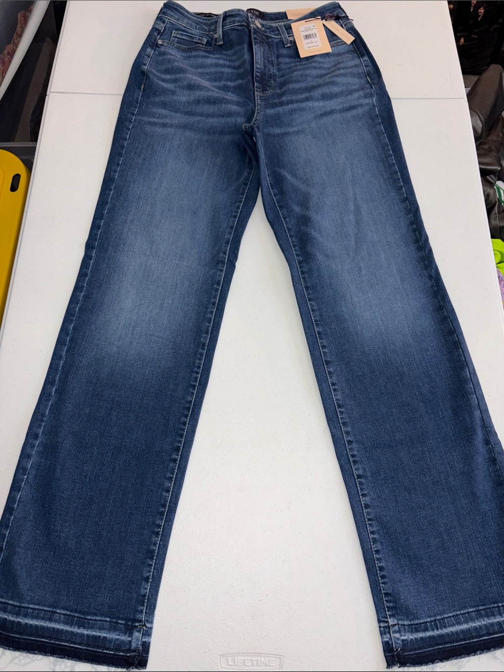 NYDJ Women Jeans 6 Medium Wash Straight-Leg Bailey Relaxed Released Hem NWT